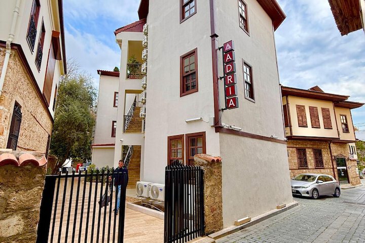 Hotel 124 of 126