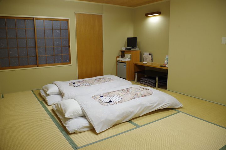 Room 18 of 65