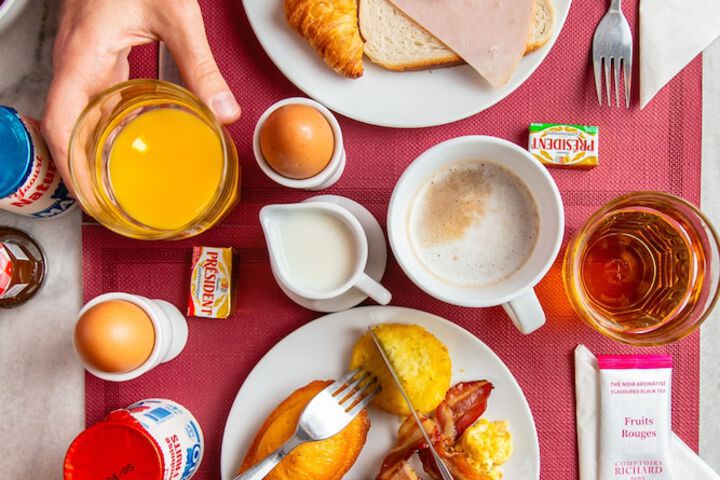 Breakfast/Coffee Service 35 of 36