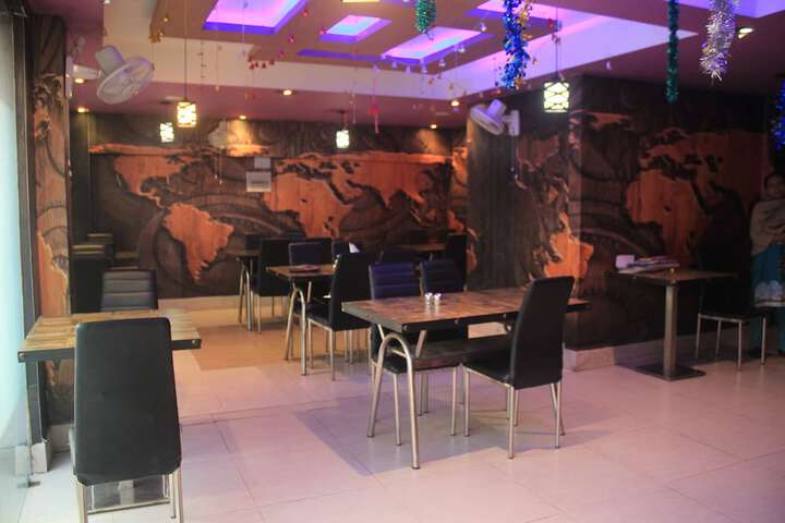 Dining 10 of 14