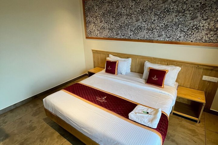 Room 6 of 36