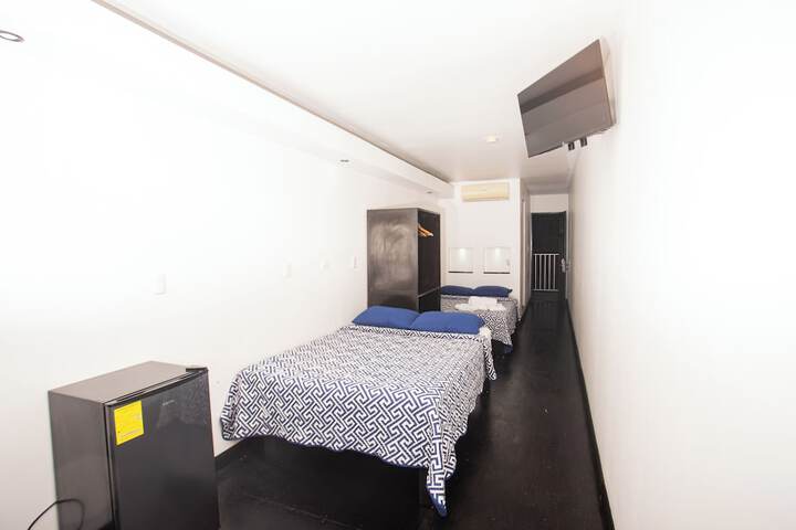 Room 52 of 136