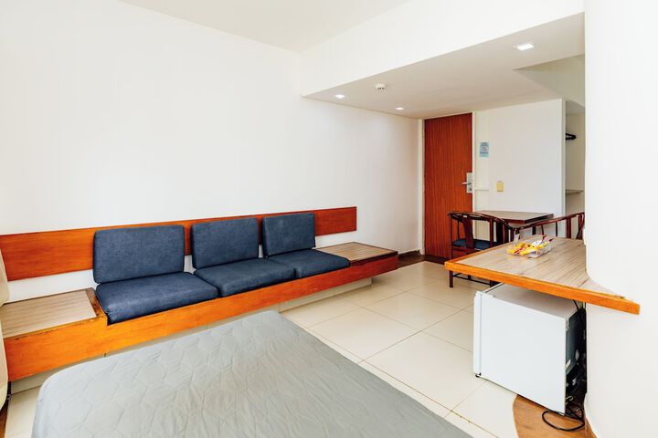 Room 21 of 36