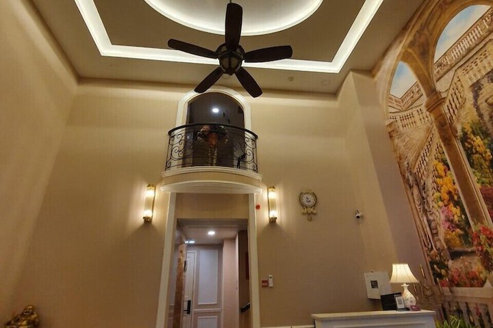 Hotel Interior 5 of 91