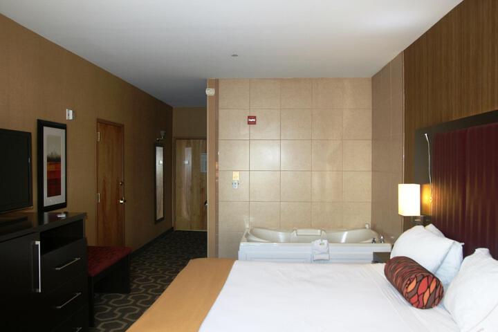Standard Double Bed (2 of 4)