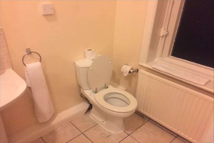 Room 20 of 32