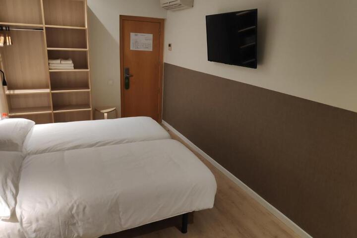 Suite Room