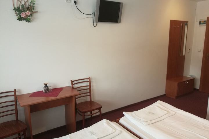 Room 50 of 52