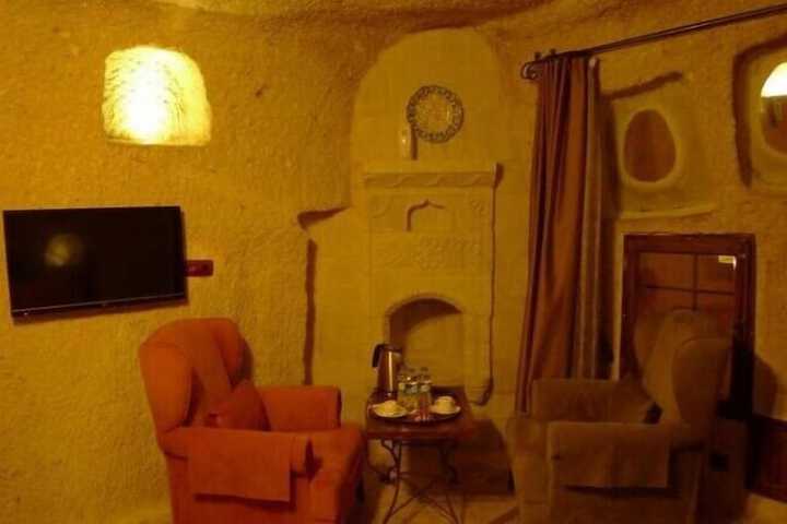 Room 15 of 35