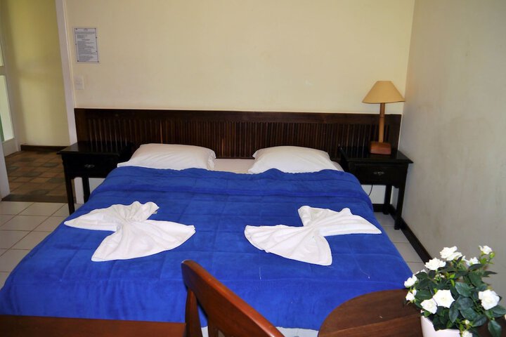 Room 2 of 87