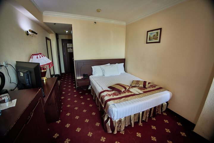 Room 31 of 76