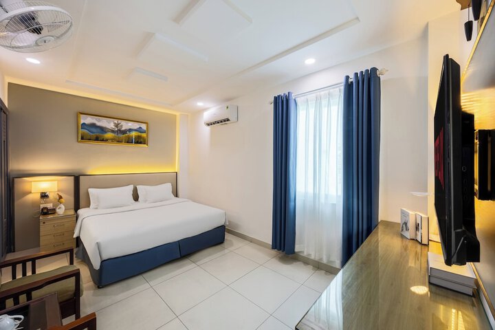 Room 9 of 21