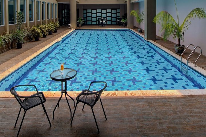 Pool 37 of 50
