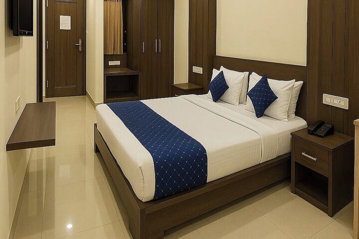 Room 5 of 25