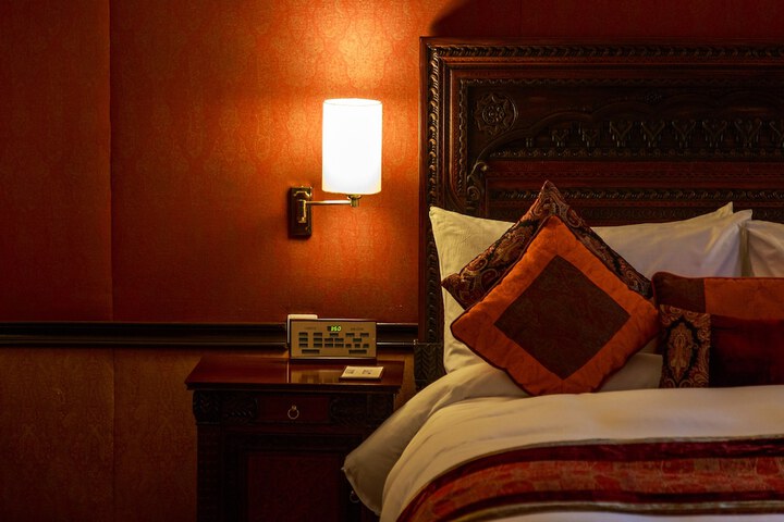 Room 6 of 51