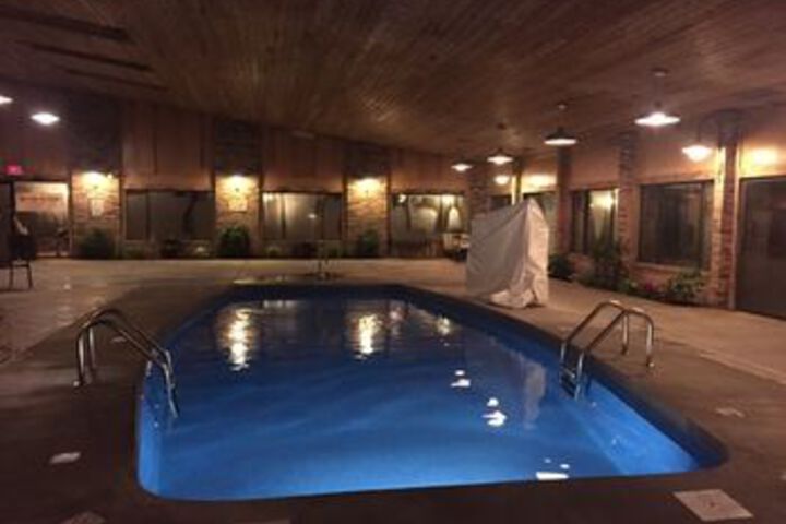 Pools & Facilities