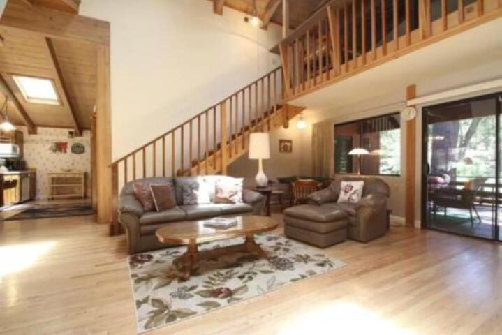Treehouse Lodge in Idyllwild, CA