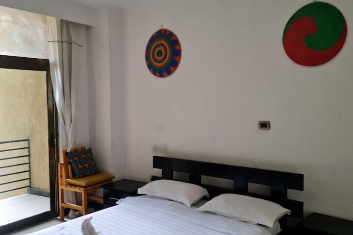 Room 12 of 23