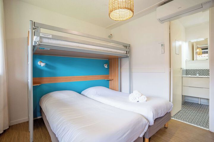 Room 58 of 128
