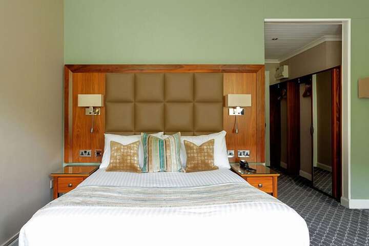 Room 19 of 48