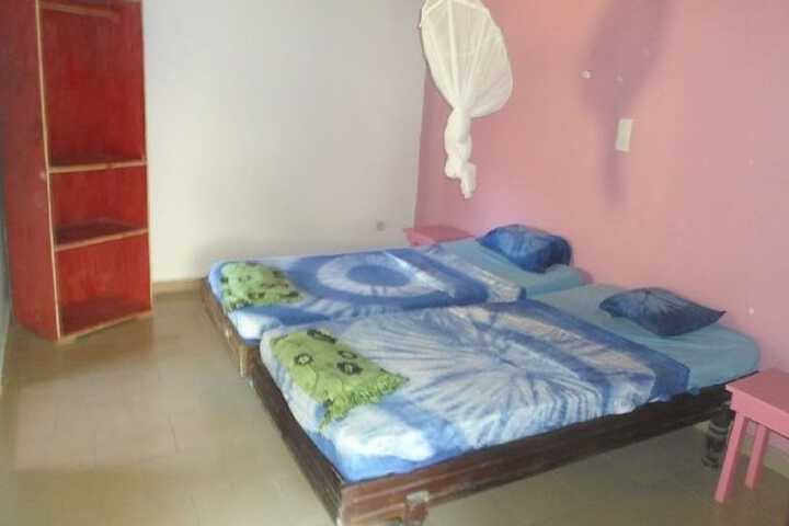 Room 7 of 13