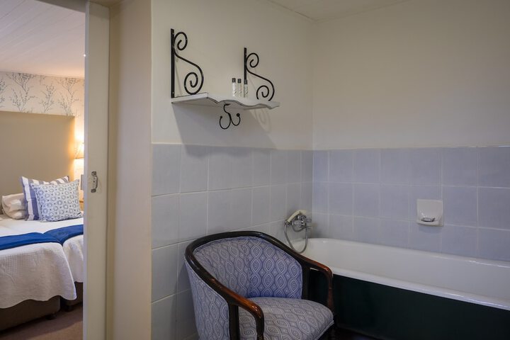 Room 34 of 68