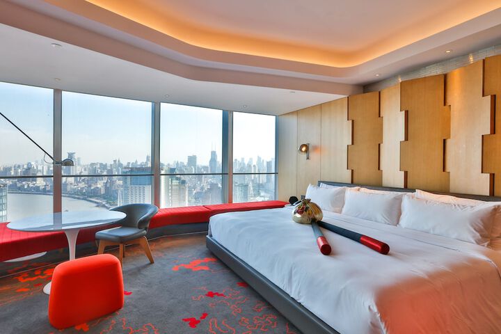 Room 3 of 102