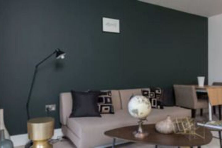 Room 18 of 18