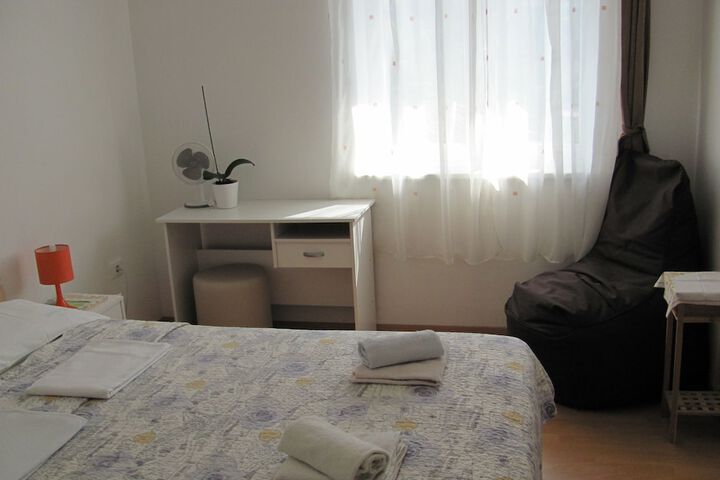 Room 14 of 74