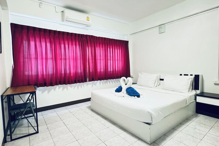 Room 63 of 91