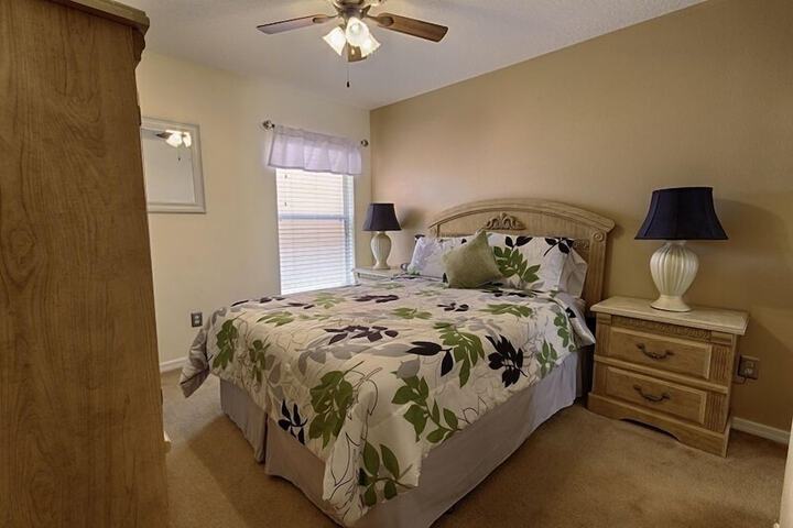 Room 6 of 24