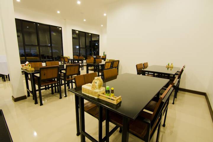 Dining Photos