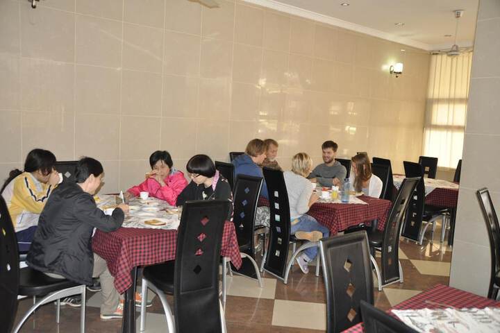 Dining 35 of 49