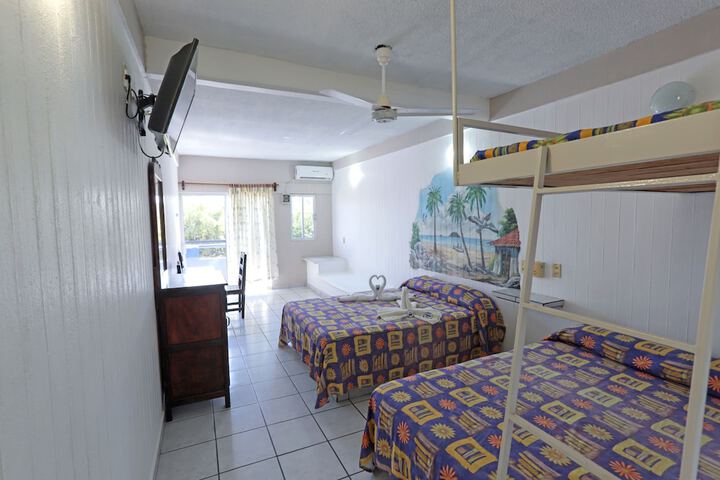 Room 4 of 53