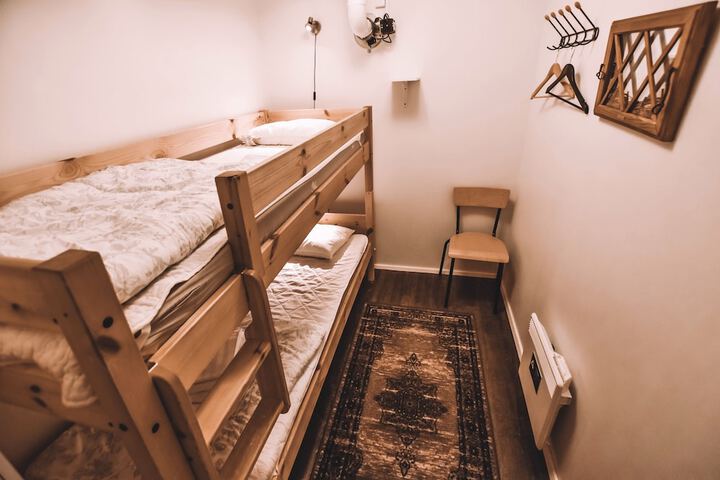 Room 27 of 94