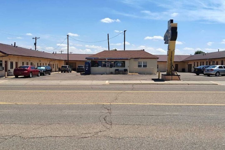 Americana Motel Tucumcari Route 66