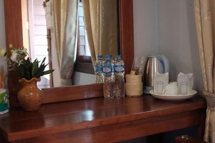 Room 11 of 38