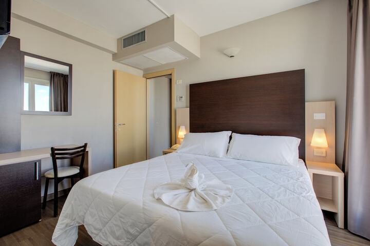 Room 13 of 55