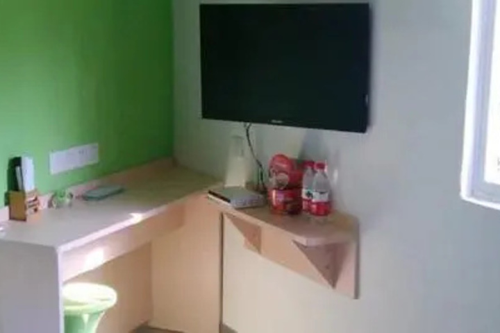 Room 19 of 19