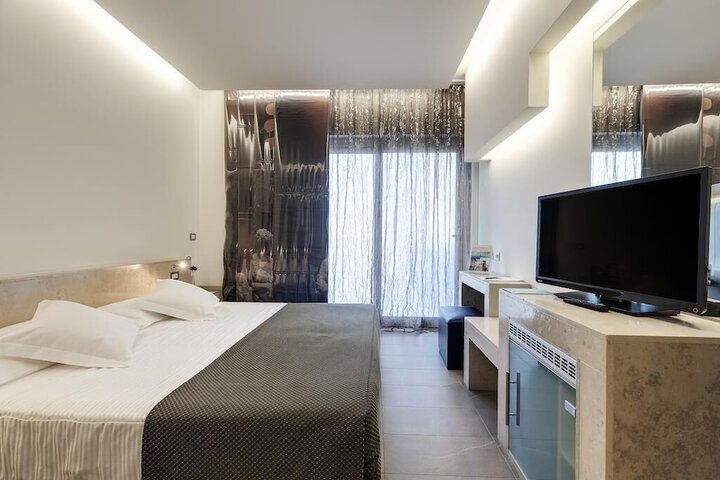 Room 7 of 31