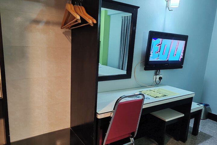 Room 47 of 61