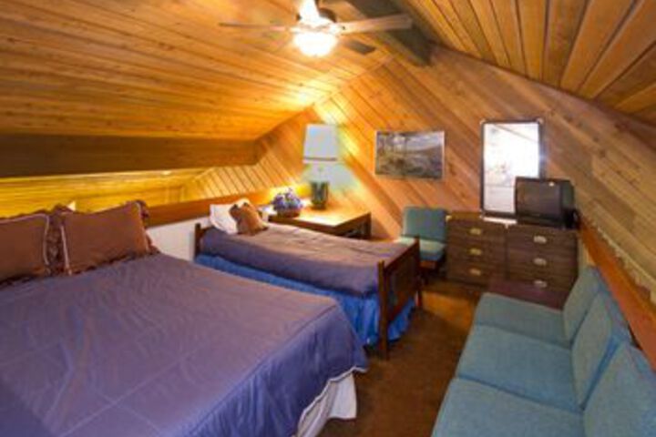 Room 4 of 11