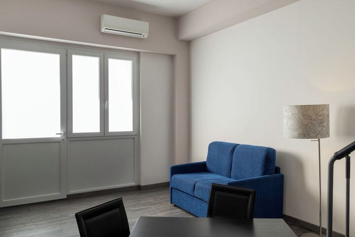 Room 22 of 48