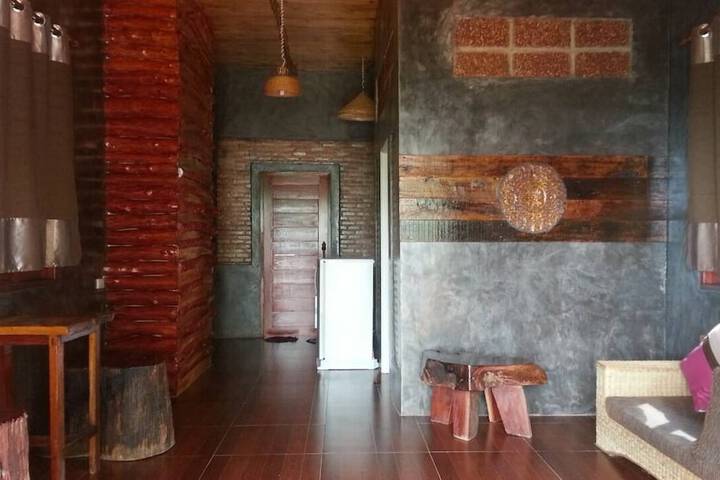 Room 17 of 68