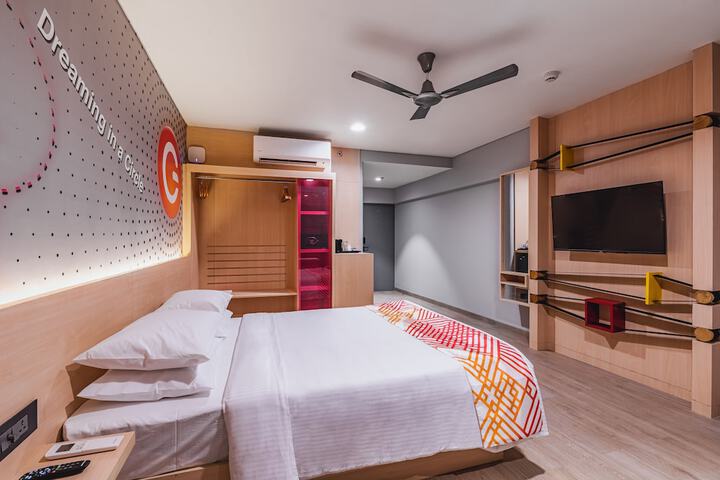 Room 9 of 48