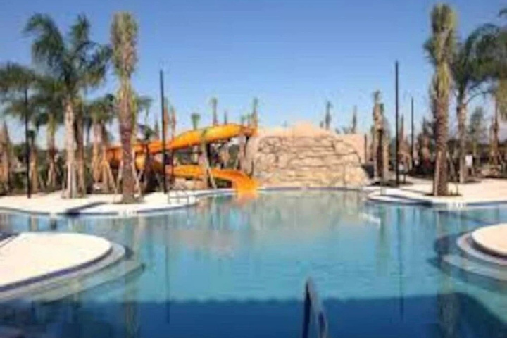 Pool 12 of 28