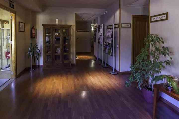 Hotel Interior 9 of 32