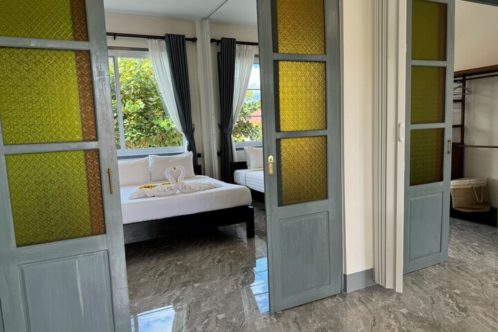 Room 64 of 272