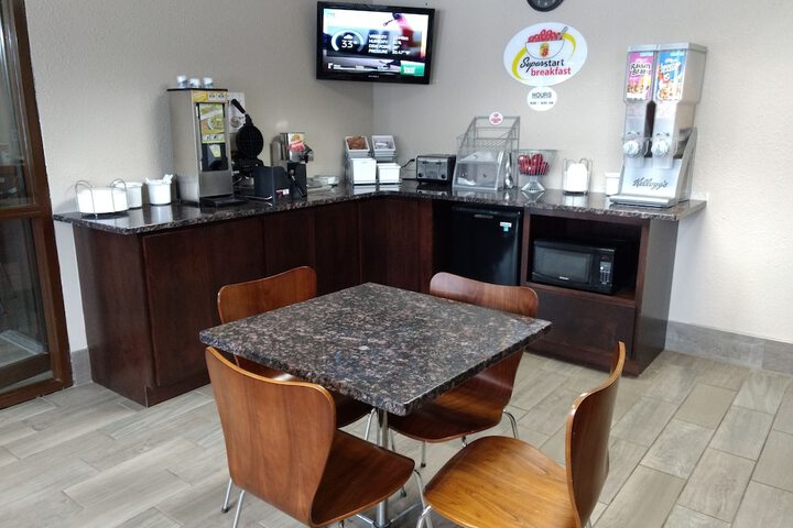 Breakfast/Coffee Service 11 of 16