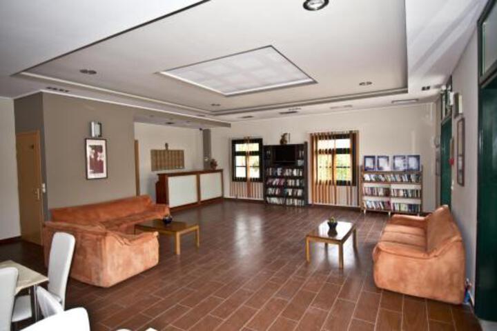 Room 14 of 14